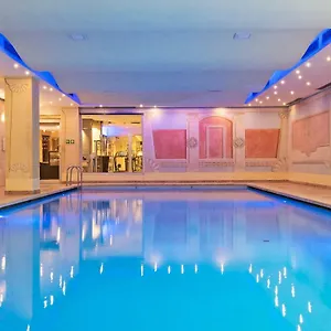 hotellátogatás